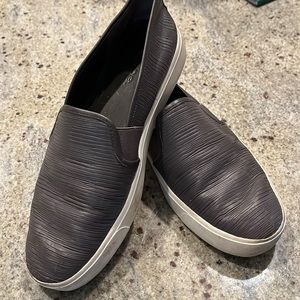 Vince slip on sneakers